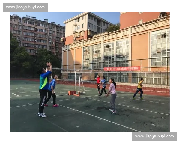 晨曦中的首训:威教练的一线队首日手记 晨曦中的首训:威教练的一线队首日手记